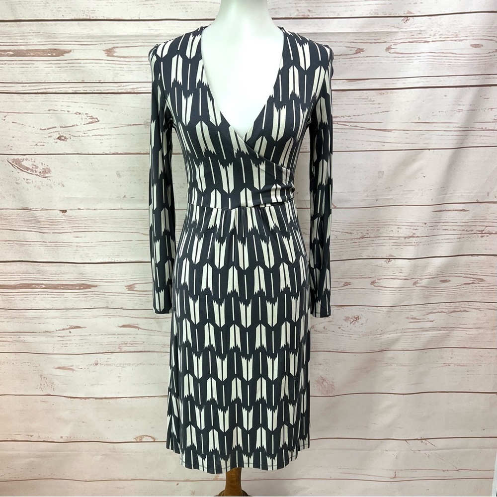 Boden Elodie Jersey Geometric Chevron Arrow Stretch Jersey Wrap Dress